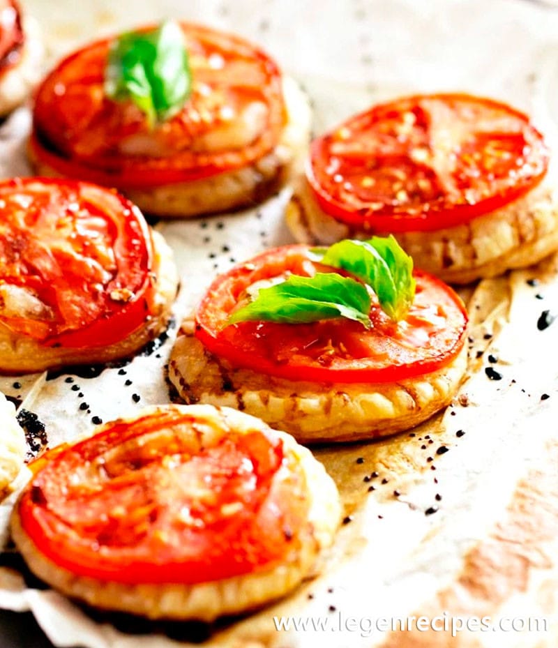 Savoury Roasted Tomato & Balsamic Puff Pastry Bites