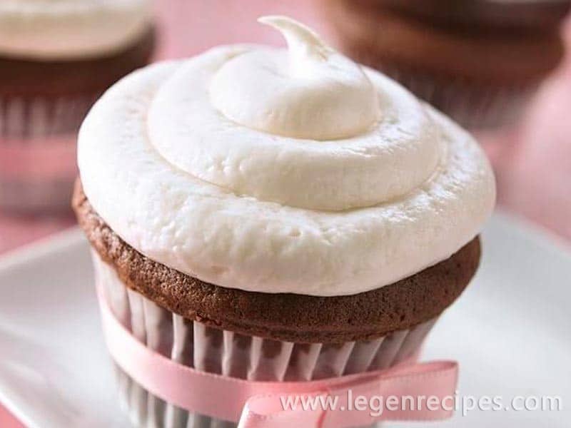 Chocolate Cupcakes with White Truffle Frosting