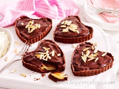 Chocolate caramel tarts