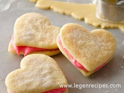 Easy Valentine Sandwich Cookies