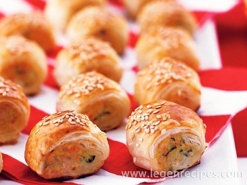 Healthy chicken and vegetable sausage rolls