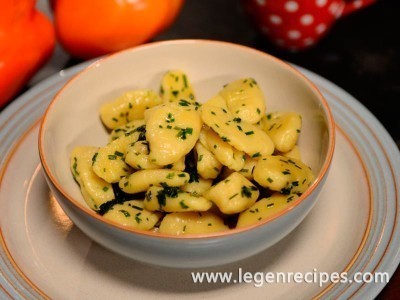 Potato gnocchi with herbs