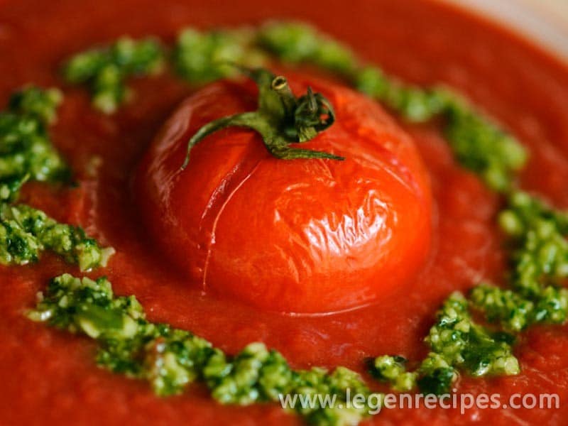 Soup of baked tomatoes for kids