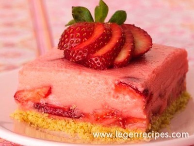 Triple-Strawberry Dessert