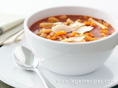 Vegetable and tomato pasta soup