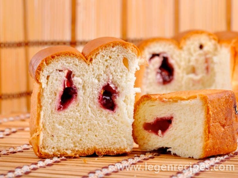 Cake recipe with cherries in slow cooker
