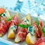 Rolls with ham, a pear and blue cheese
