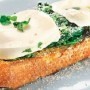 Bruschetta recipe with spinach and mozzarella