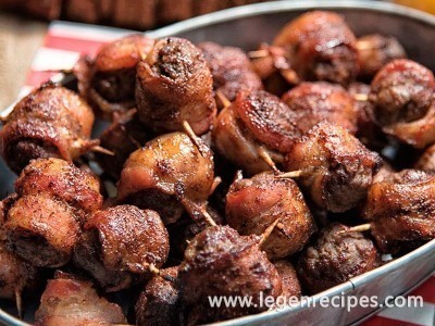 Spicy Bacon-Wrapped Meatballs