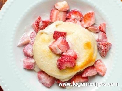 5-Ingredient Strawberry Shortcake Breakfast Bake
