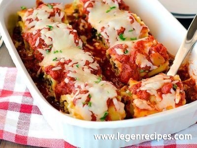 Cheesy Lasagna Roll-Ups