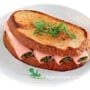 The sandwich with ham and the Abkhazian salad “acharkhat”